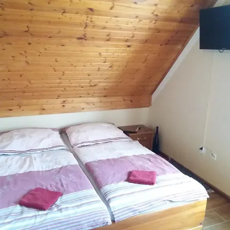 Homestay Chata Tonda